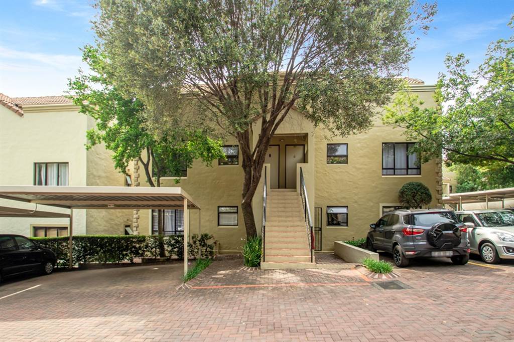 2 Bed Apartment in Douglasdale photo number 20