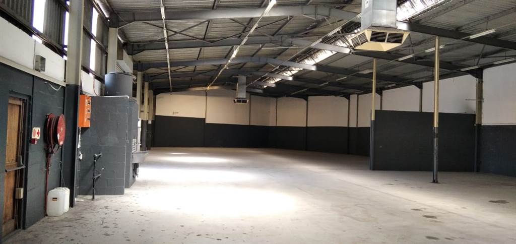 1441  m² Industrial space in Ottery photo number 2