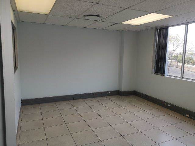 237  m² Office Space in Kyalami photo number 9