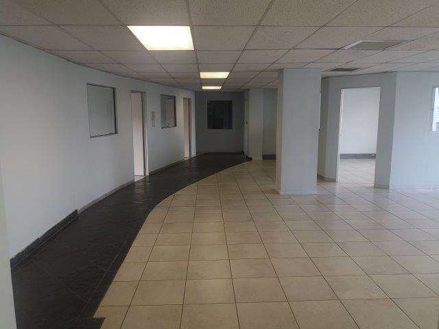 237  m² Office Space in Kyalami photo number 6