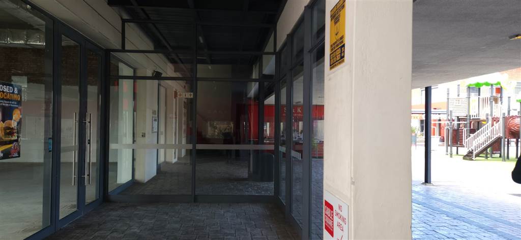 696  m² Retail Space in Milnerton Central photo number 13