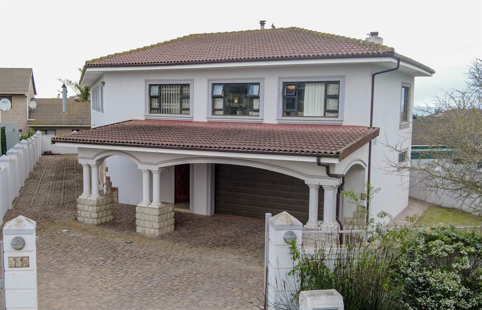 7 Bed House in Myburgh Park photo number 6