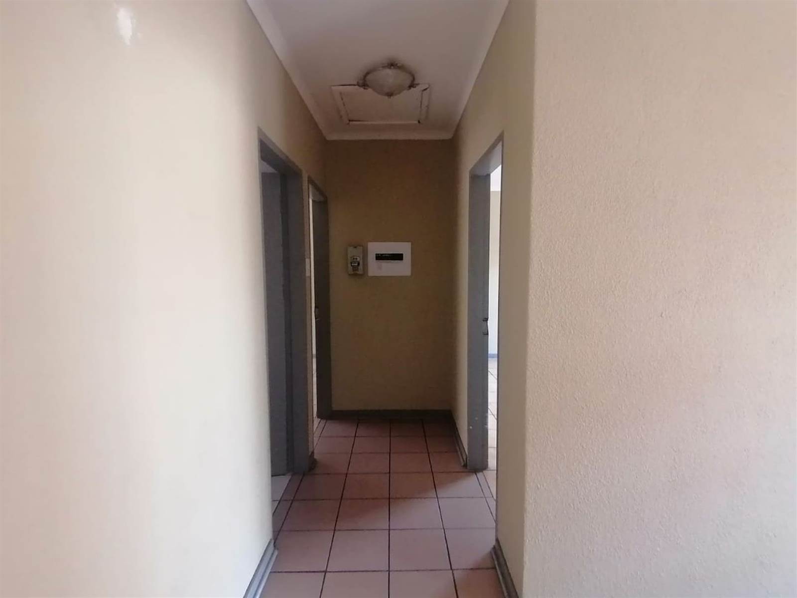 2 Bed Townhouse in Secunda photo number 8