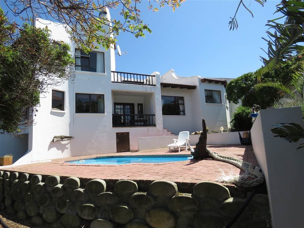 4 Bed House in Santareme photo number 1