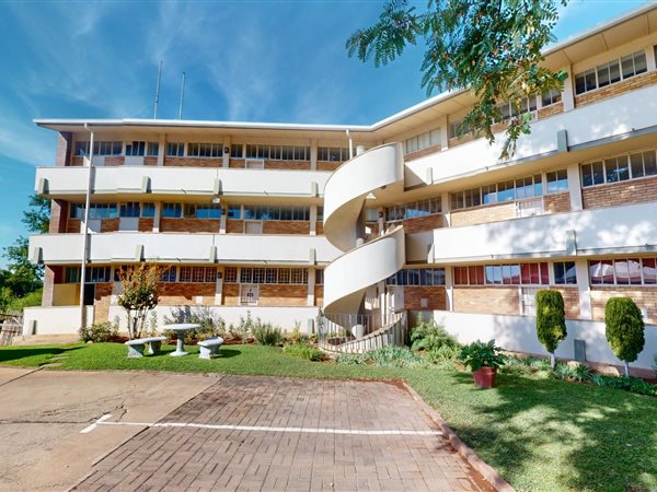 3 Bedroom Apartment 3 Bedroom Apartment