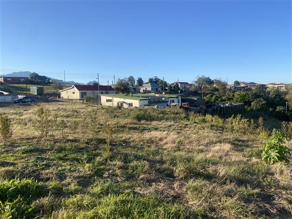 6 754 m² Land