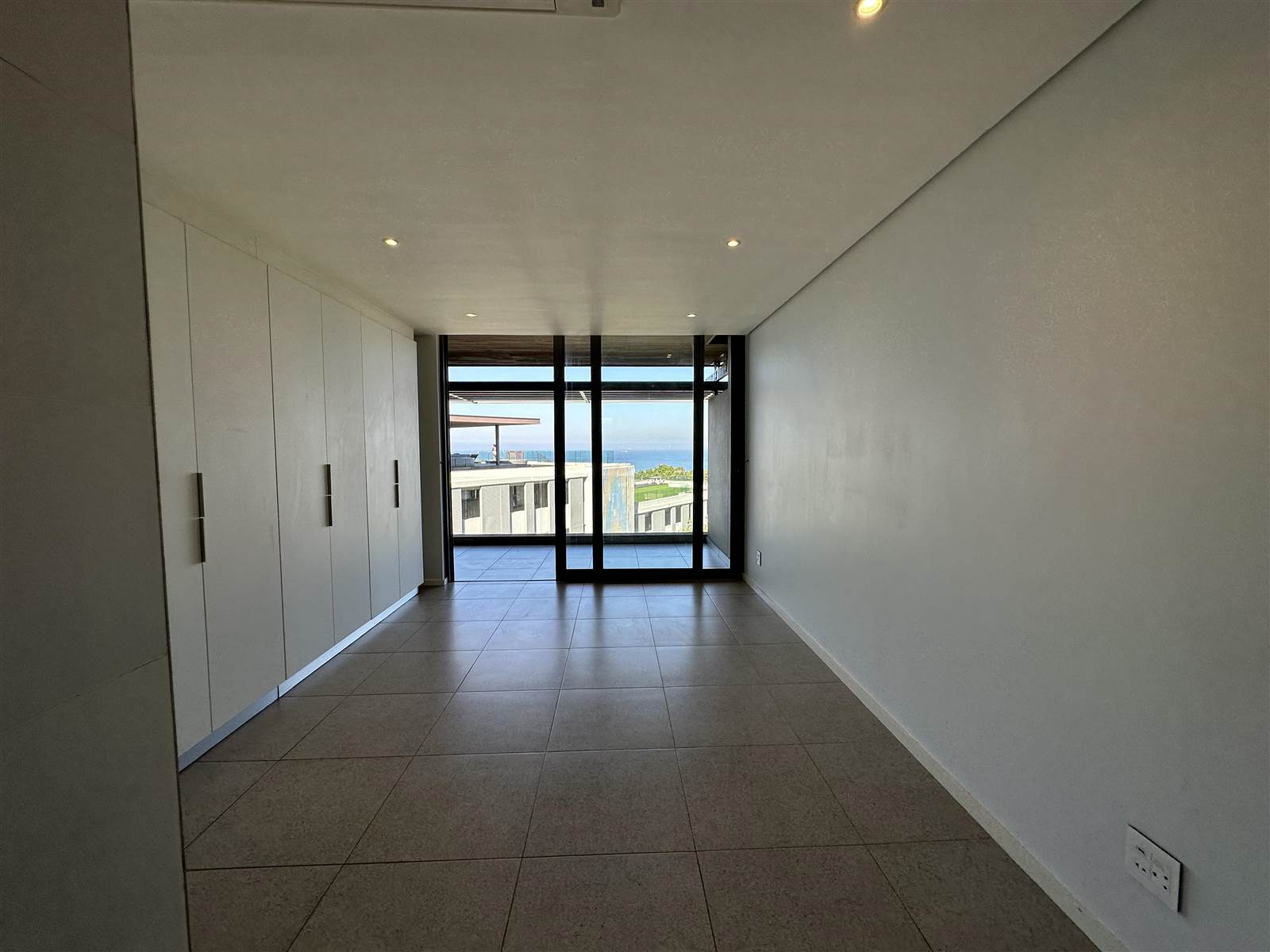 3 Bed Penthouse in Sibaya Precinct photo number 8