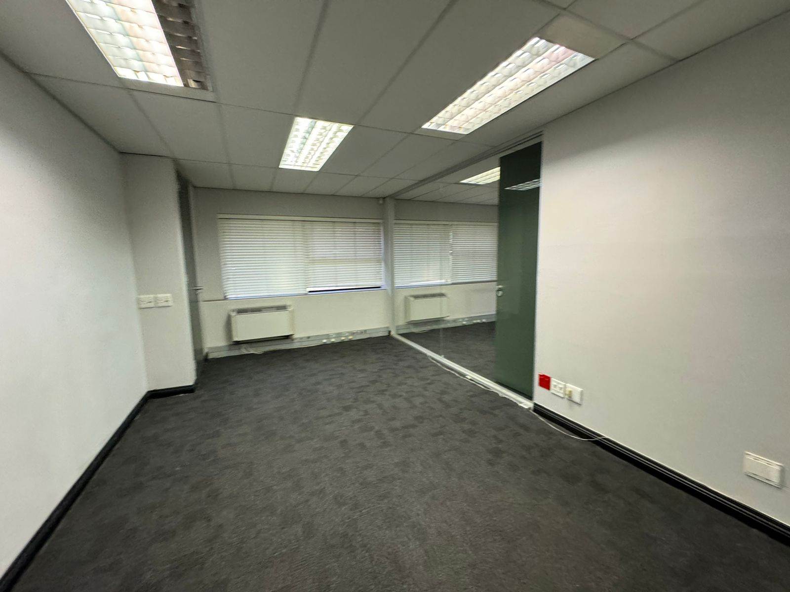 143  m² Commercial space in Sandown photo number 22