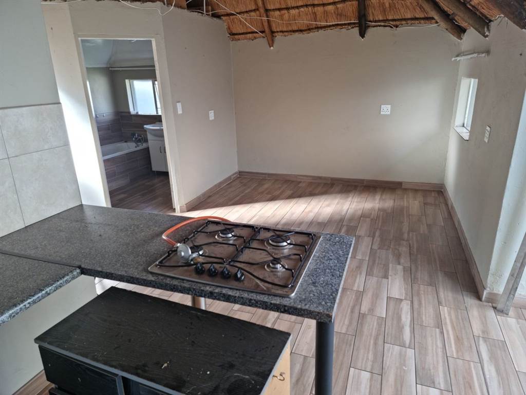 3 Bed House in Carletonville photo number 30