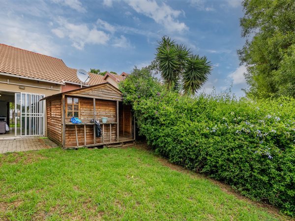 3 Bedroom Townhouse 3 Bedroom Townhouse