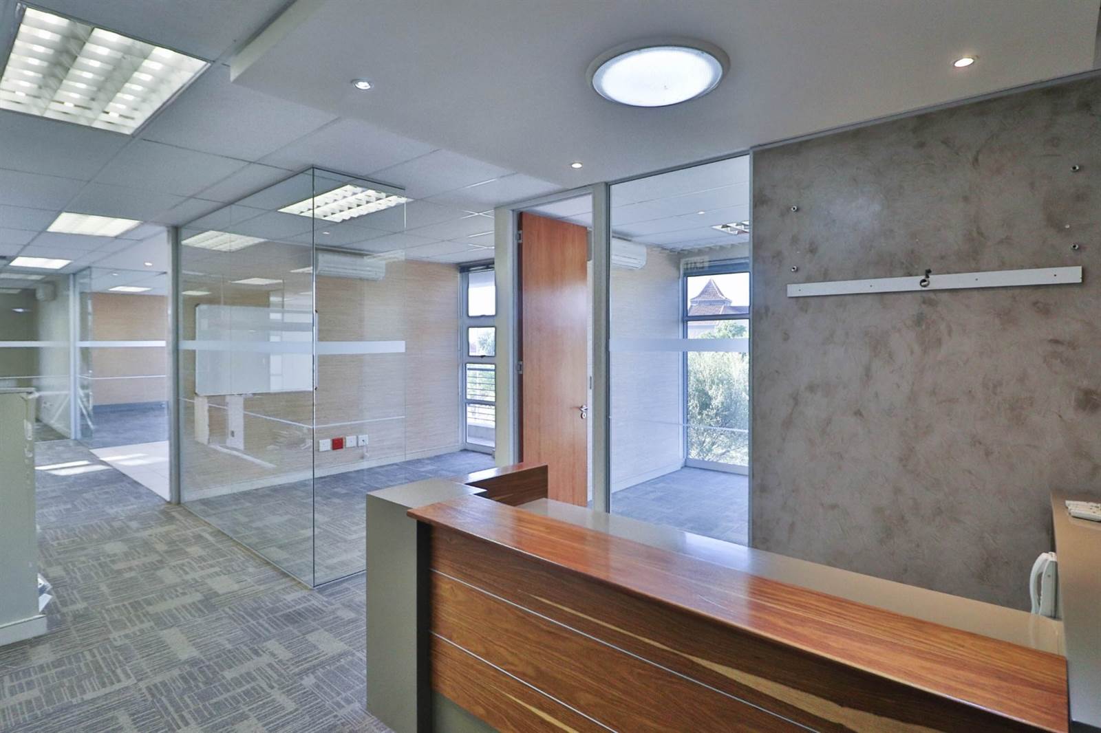 560  m² Commercial space in Lonehill photo number 11