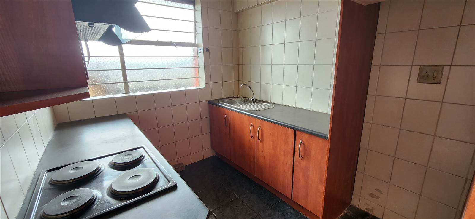 2.5 Bed Apartment in Benoni Central photo number 4