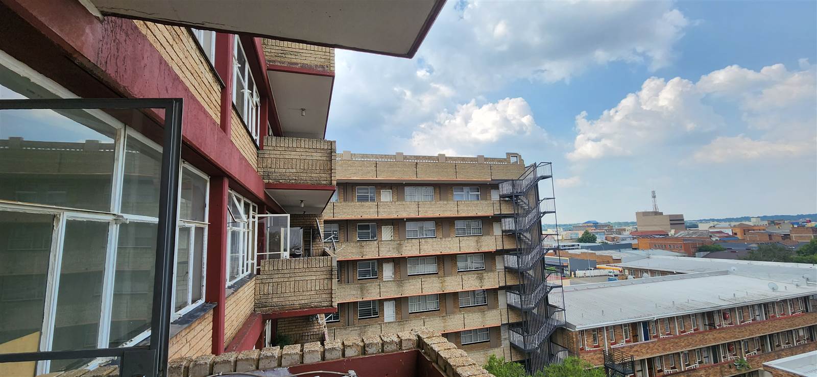 2.5 Bed Apartment in Benoni Central photo number 20