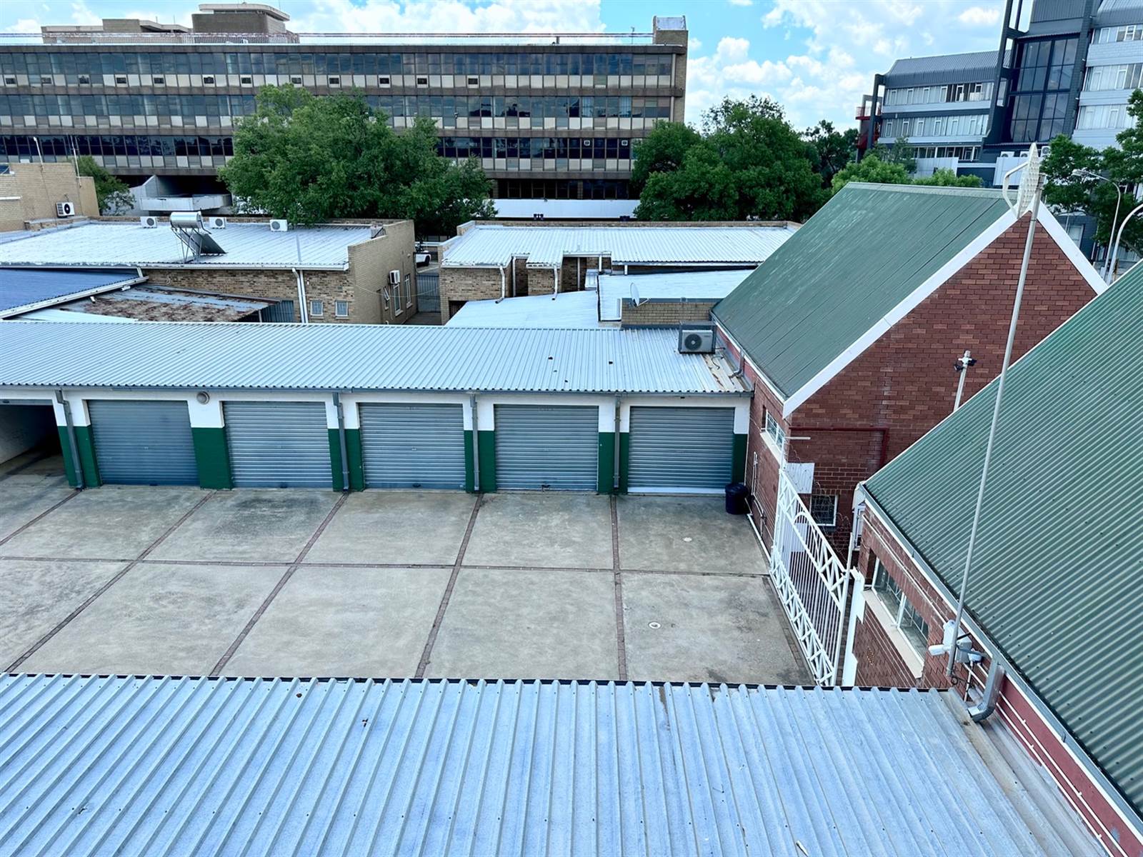 1 Bed Apartment in Kroonstad photo number 15