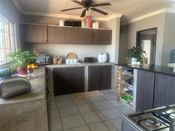 3 Bedroom House 3 Bedroom House