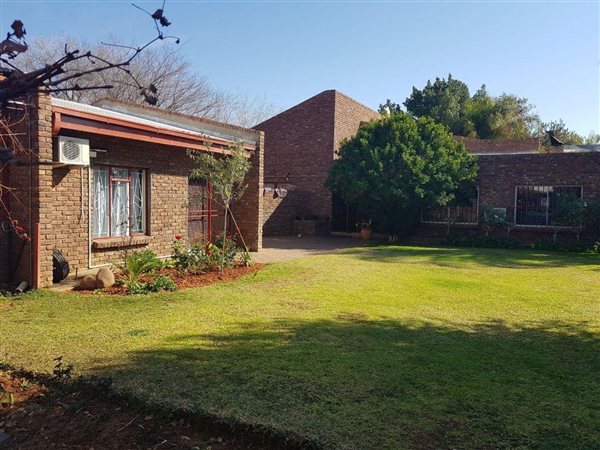 3 Bedroom House 3 Bedroom House