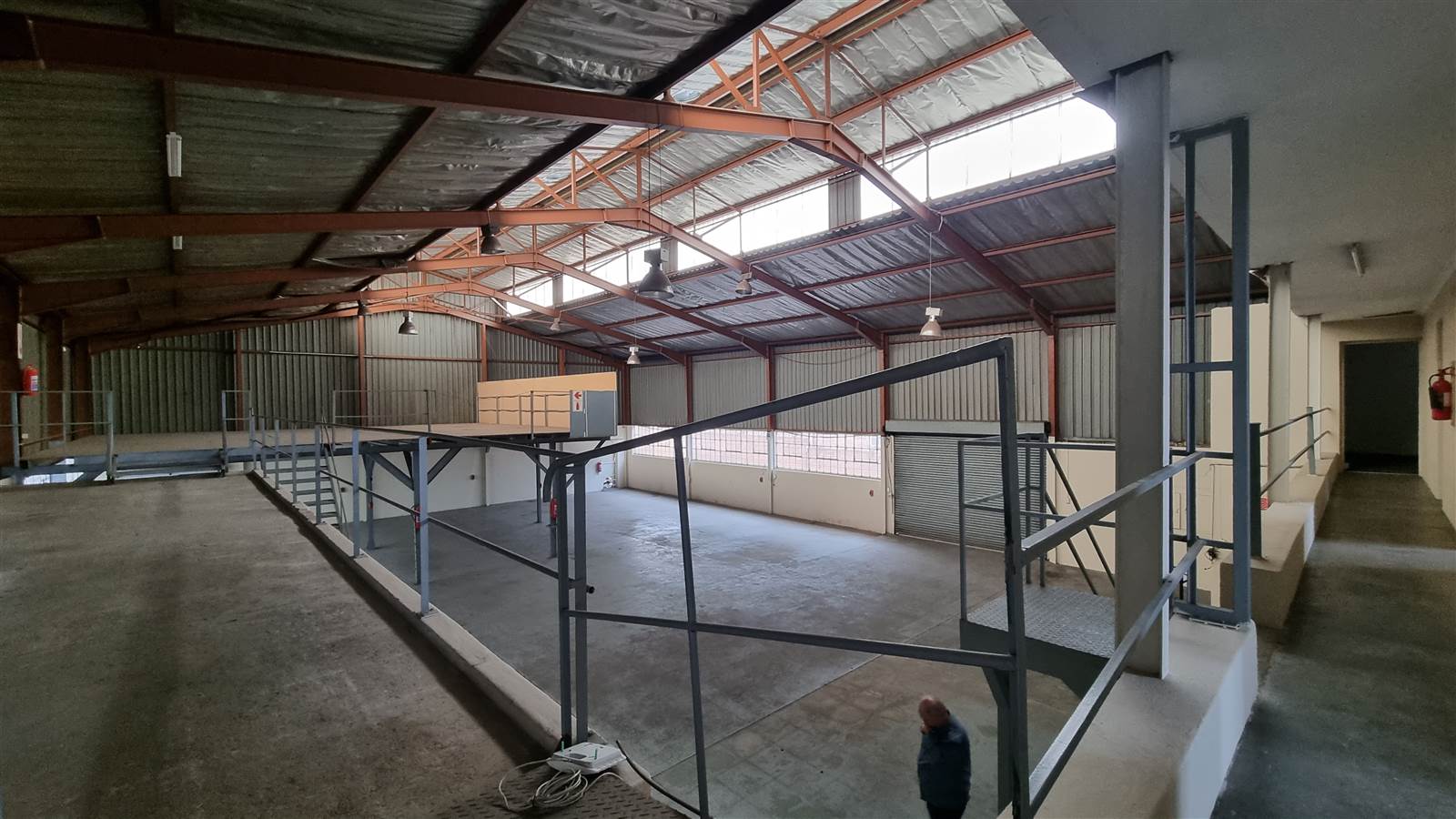 810  m² Industrial space in Jet Park photo number 17