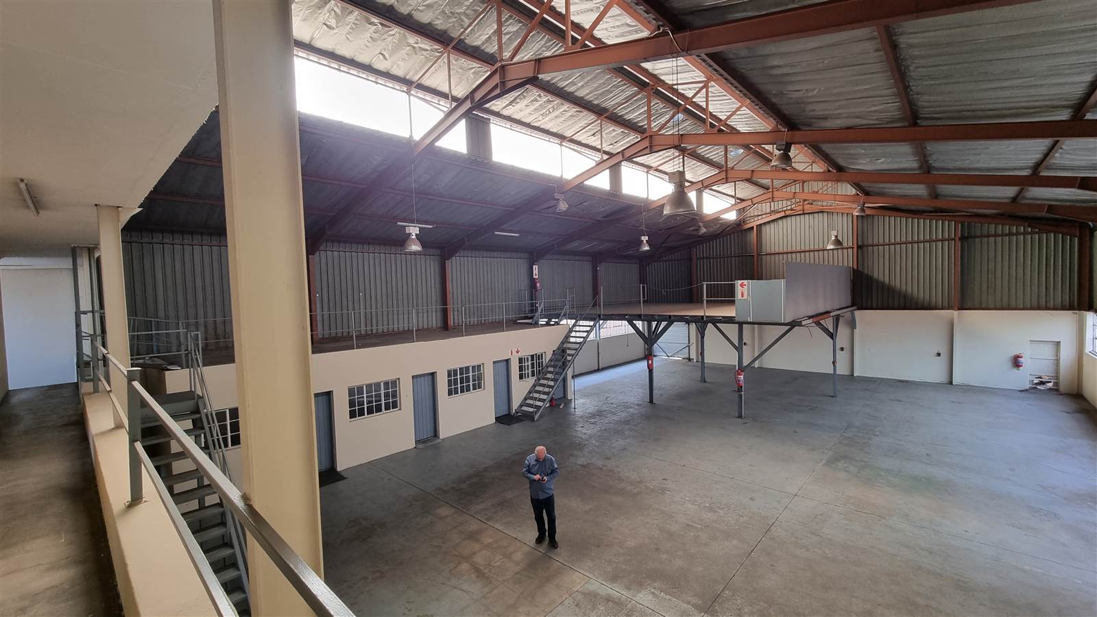 810  m² Industrial space in Jet Park photo number 24