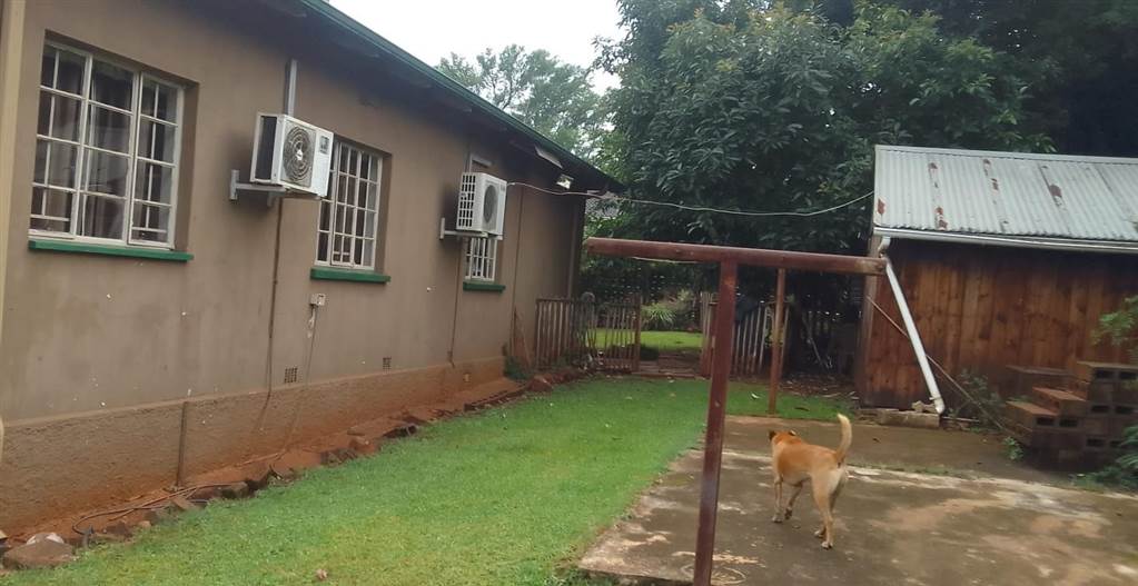 4 Bed House in Sabie photo number 3