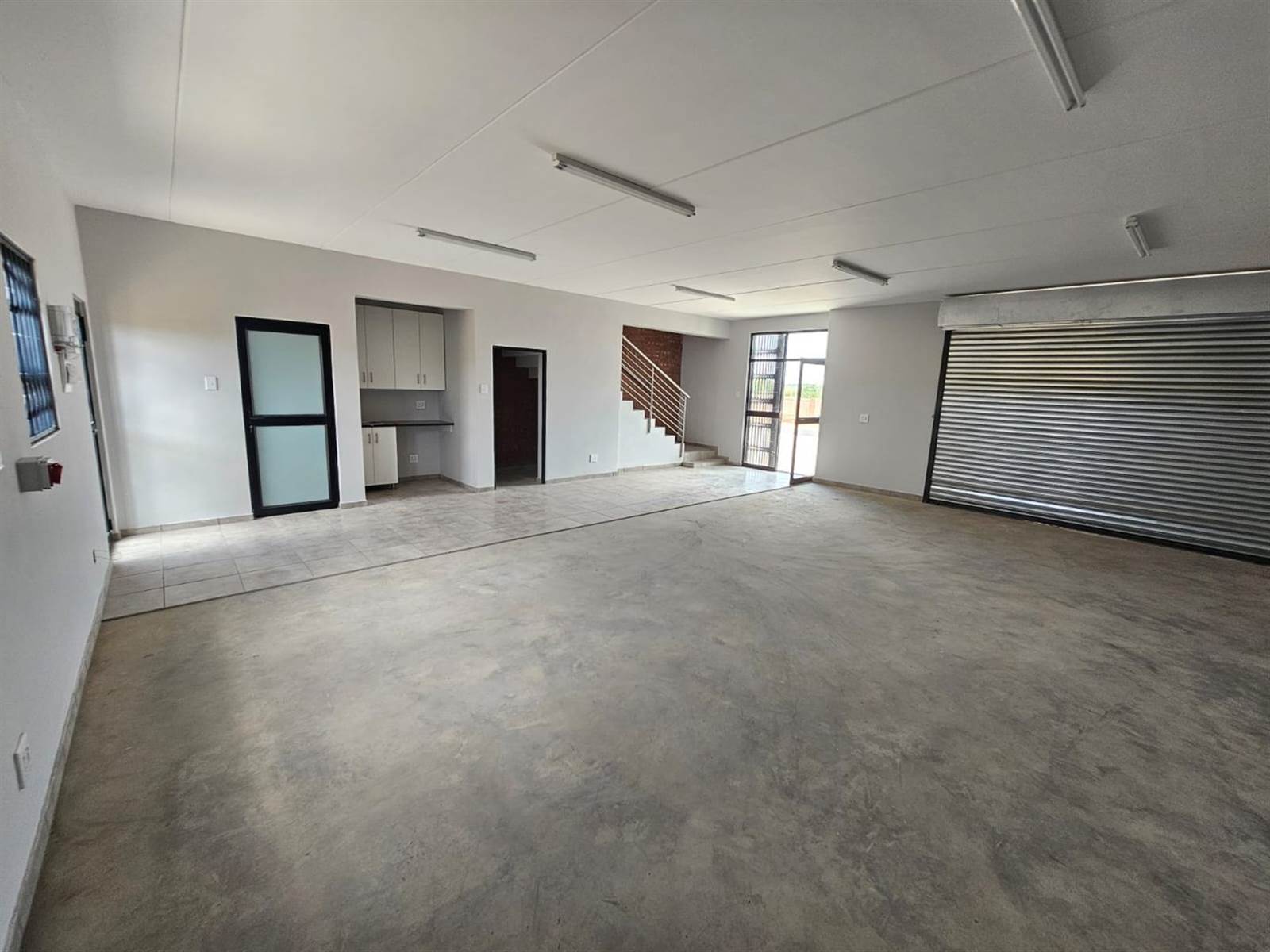 175.7  m² Commercial space in Secunda photo number 4