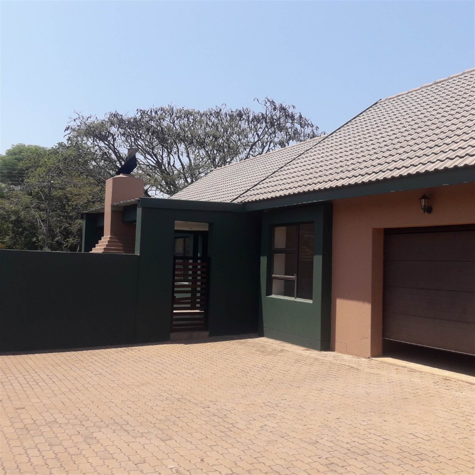 3 Bed Apartment in Louis Trichardt photo number 4
