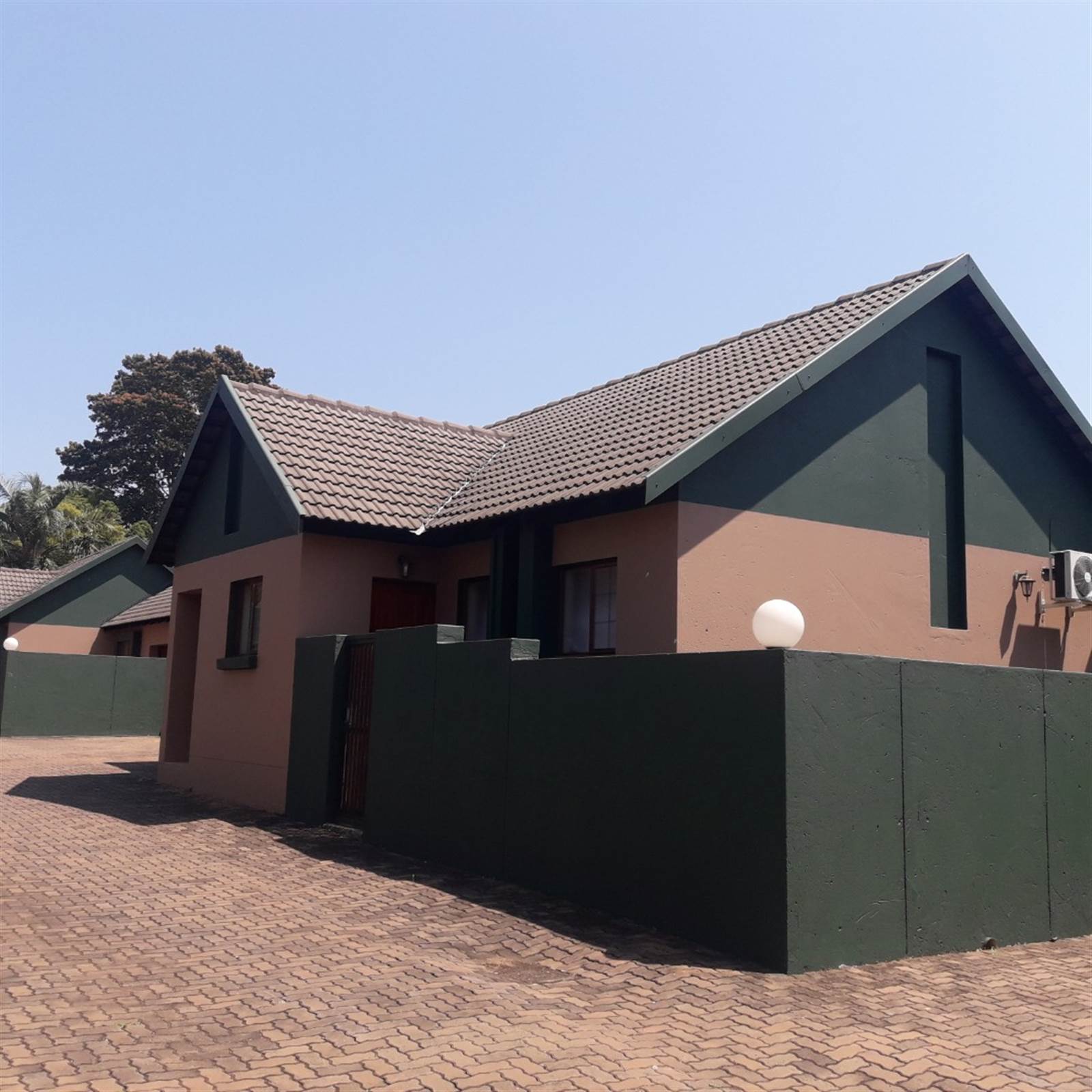 3 Bed Apartment in Louis Trichardt photo number 1