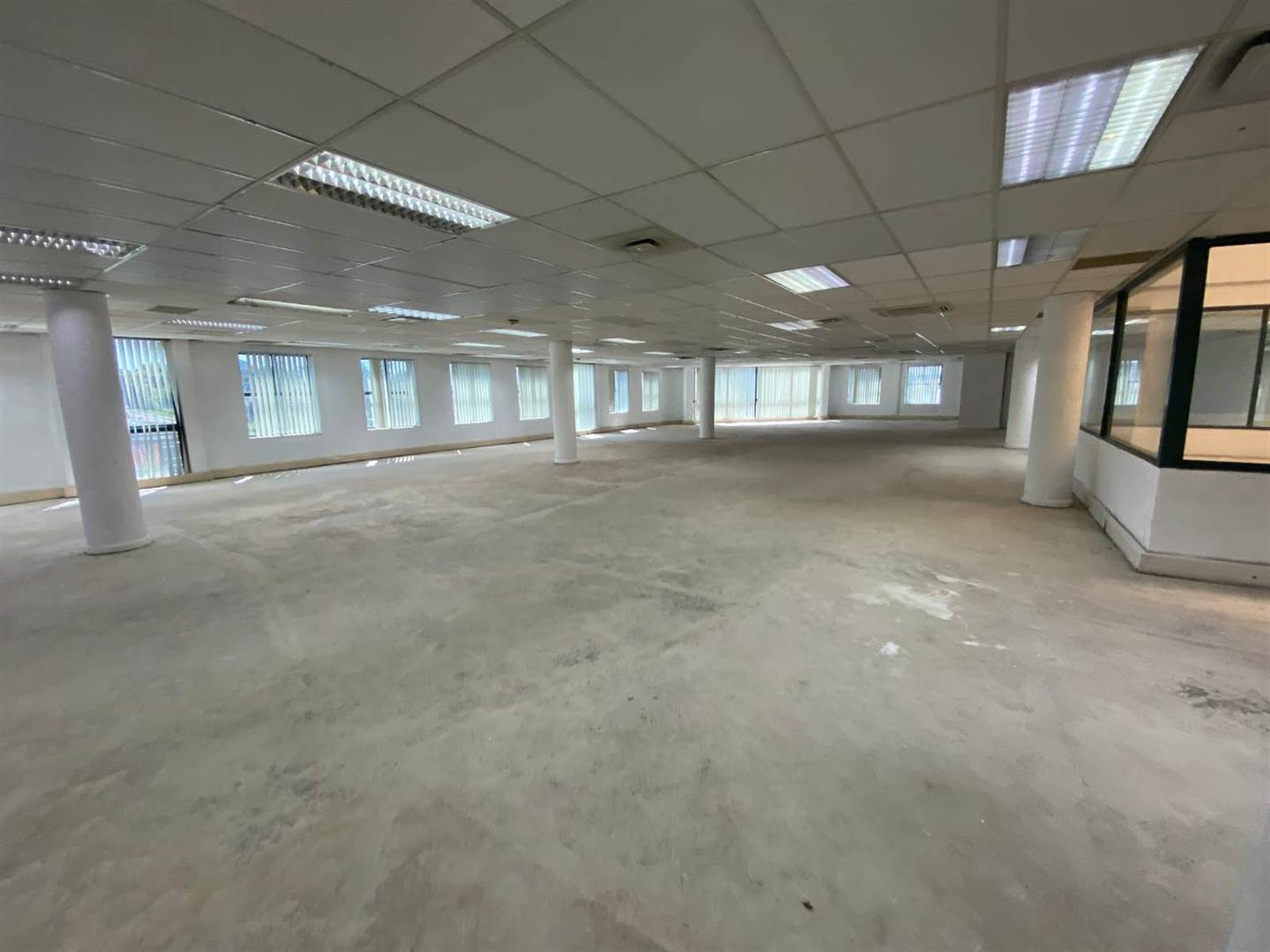 999.6  m² Office Space in Pinetown Central photo number 13