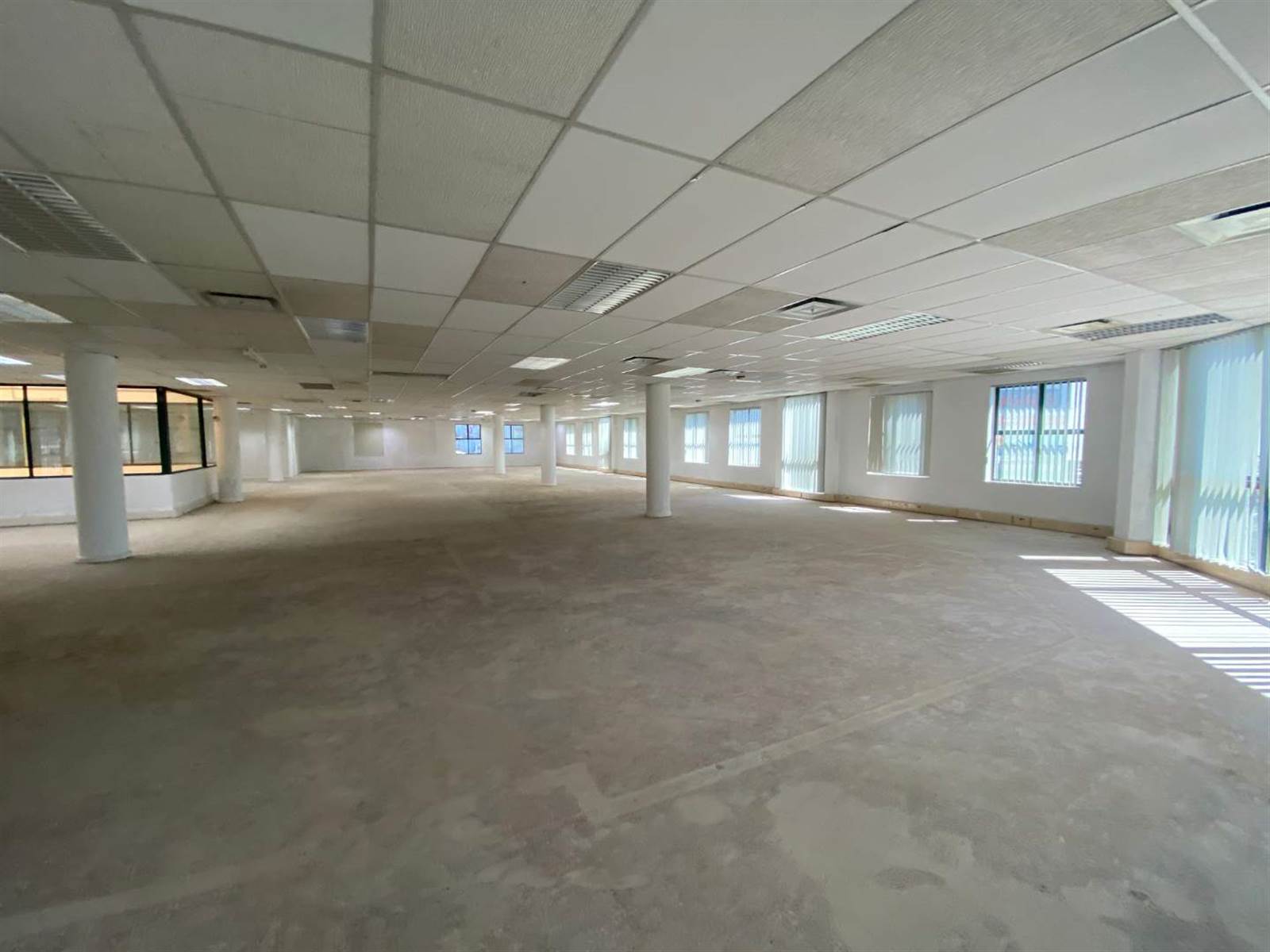 999.6  m² Office Space in Pinetown Central photo number 11