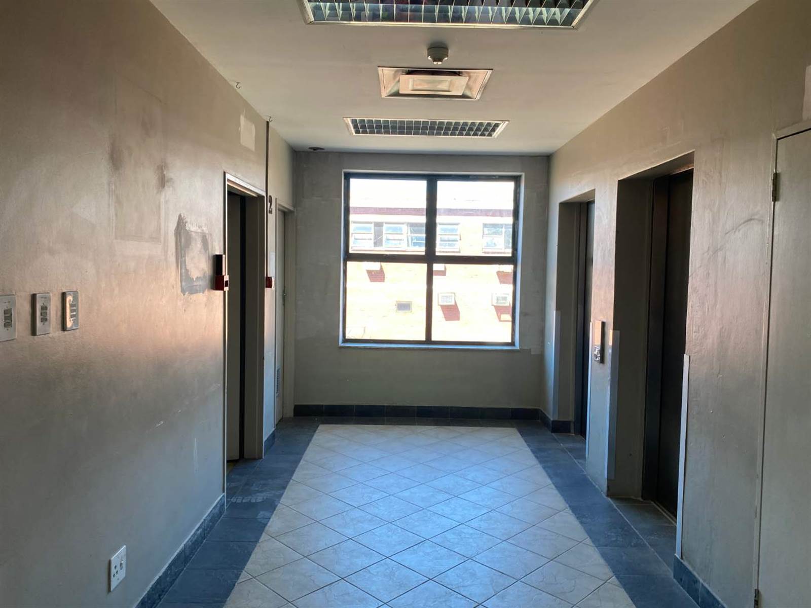 999.6  m² Office Space in Pinetown Central photo number 5
