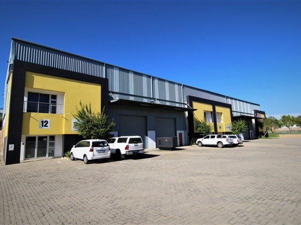 304  m² Industrial space