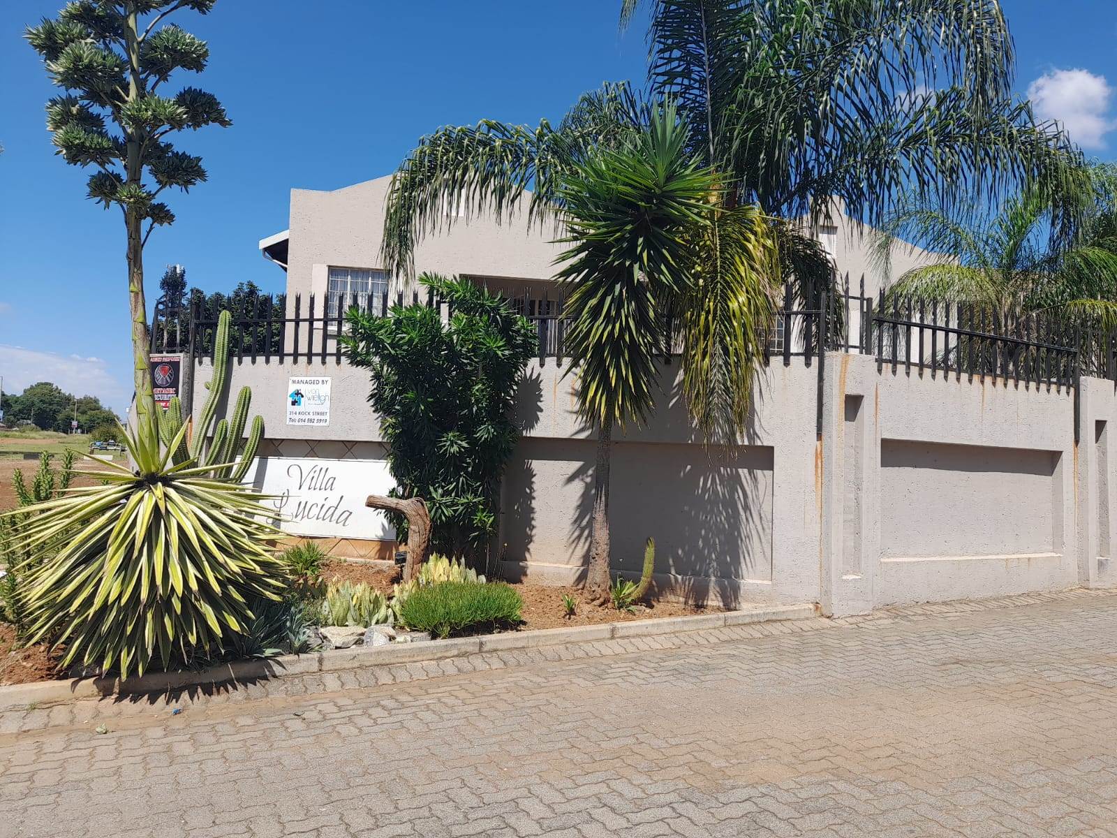 1 Bed Apartment in Waterval East photo number 1