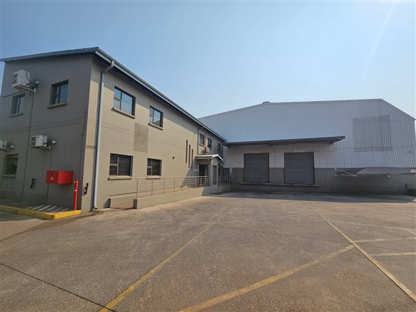 4 275  m² Industrial space