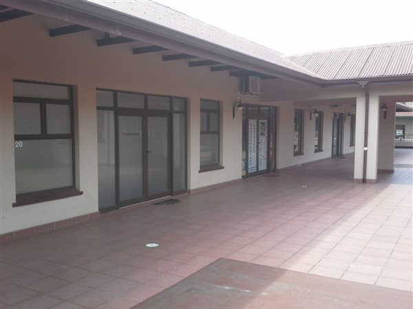 120 m² Office Space 120 m² Office Space