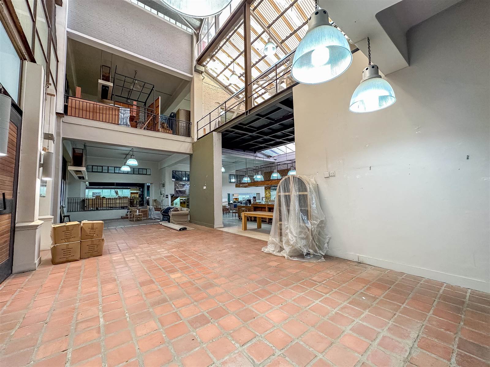1323  m² Commercial space in Woodstock photo number 4