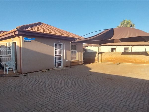 3 Bed House in The Orchards