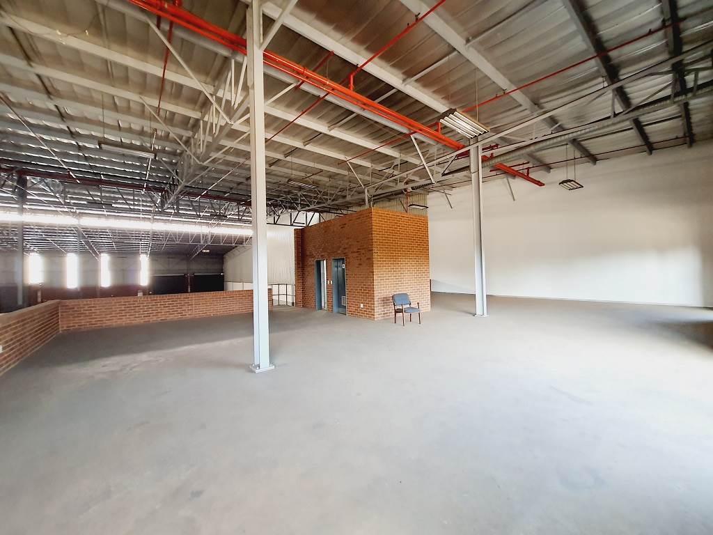 2947  m² Industrial space in Pomona photo number 17