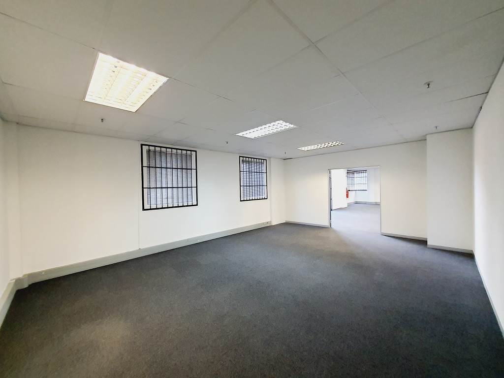 2947  m² Industrial space in Pomona photo number 22