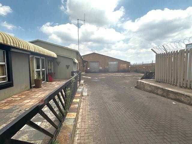1000  m² Industrial space in Middelburg Central photo number 5