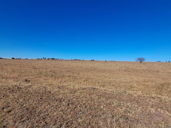 4.3 ha Smallholding 4.3 ha Smallholding