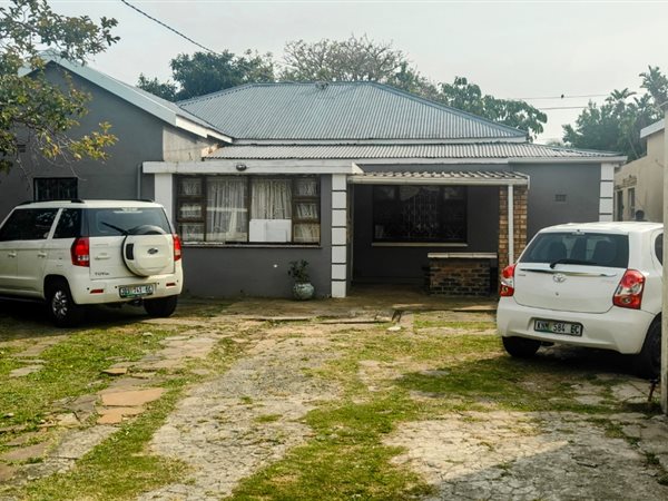 3 Bedroom House 3 Bedroom House