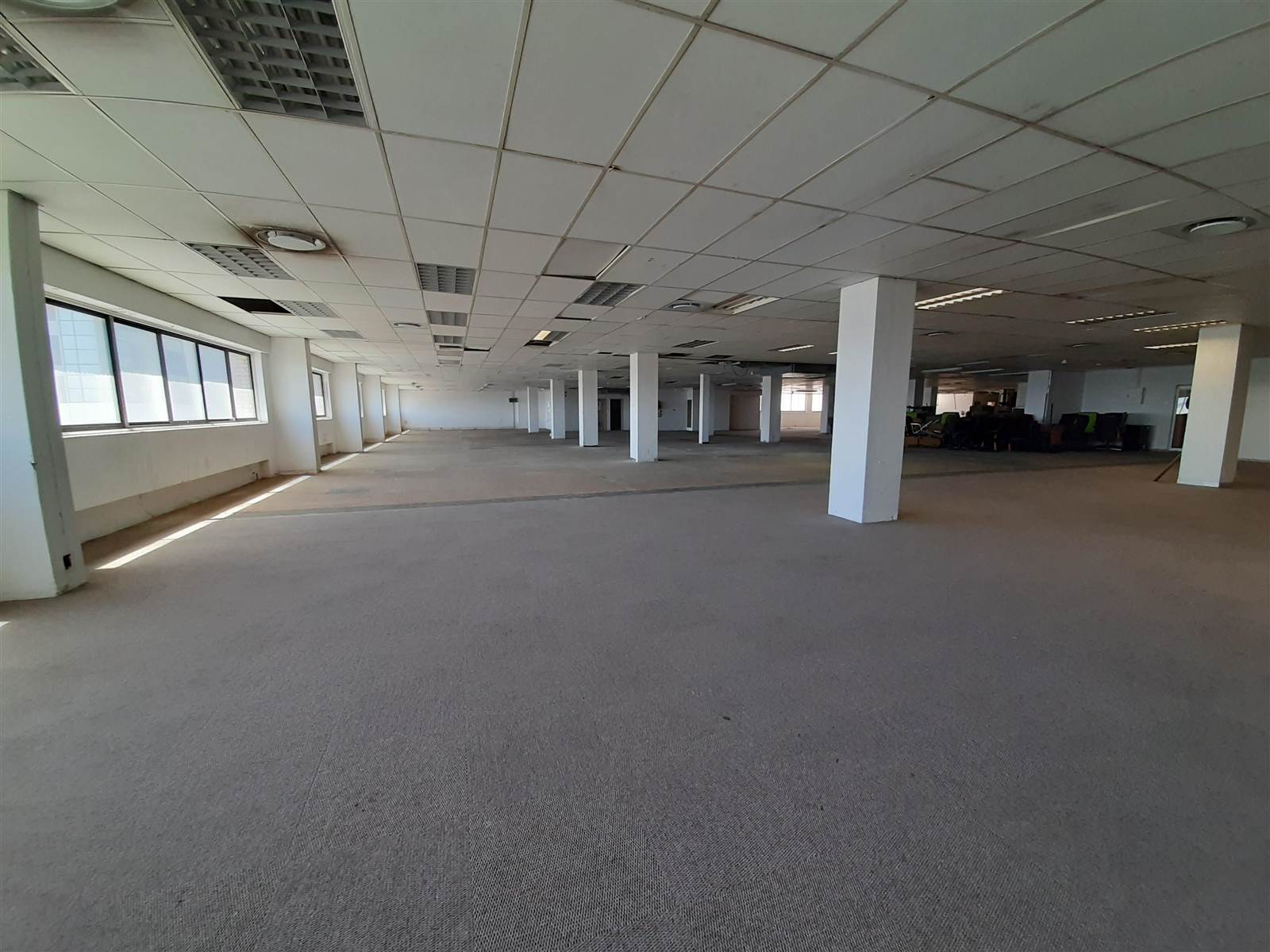 1855  m² Commercial space in Foreshore photo number 8