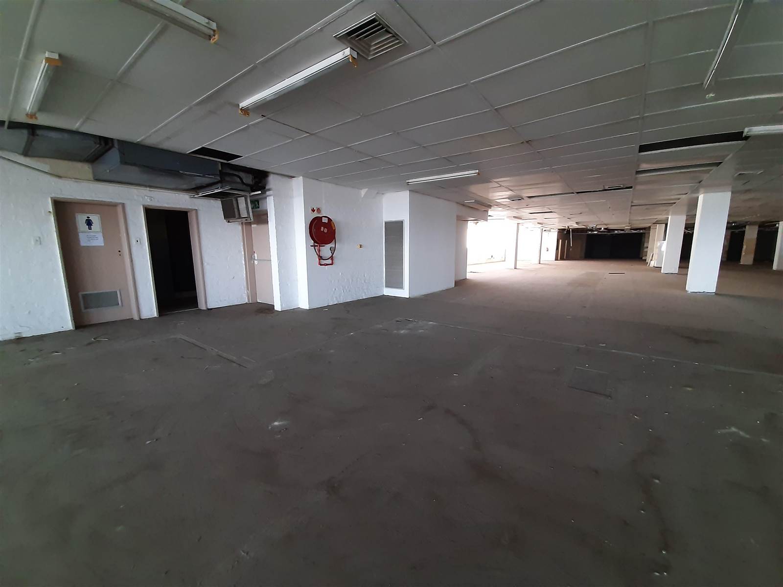 1855  m² Commercial space in Foreshore photo number 6