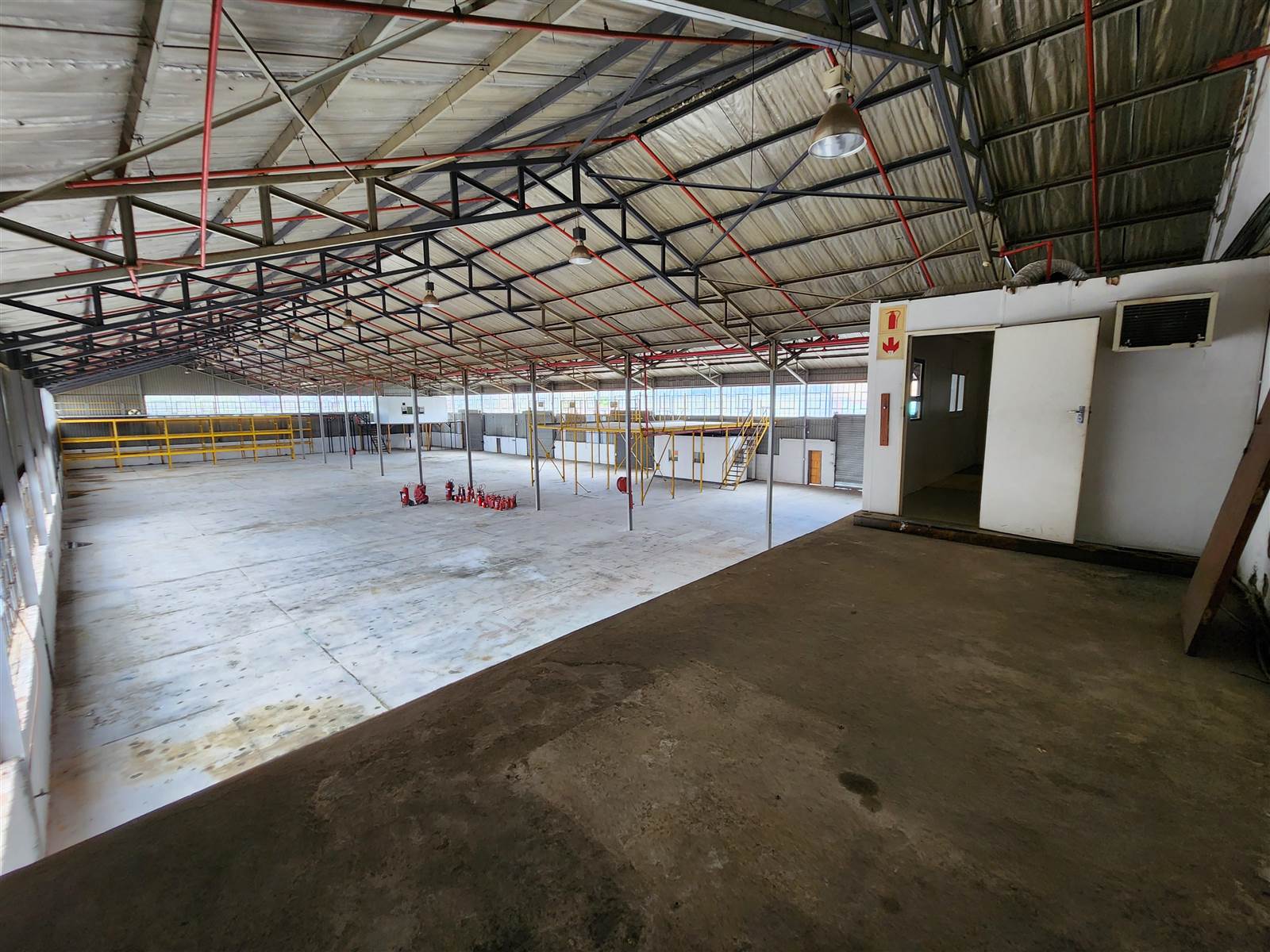 3331  m² Industrial space in Isando photo number 13