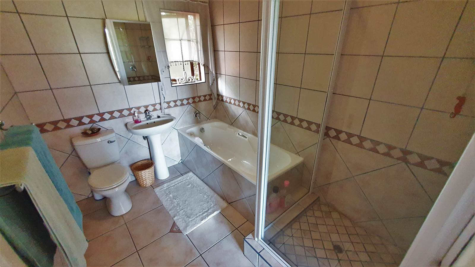 4 Bed House in Nelspruit photo number 22