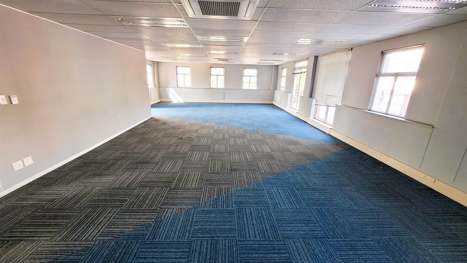 433  m² Office Space in Menlyn photo number 19
