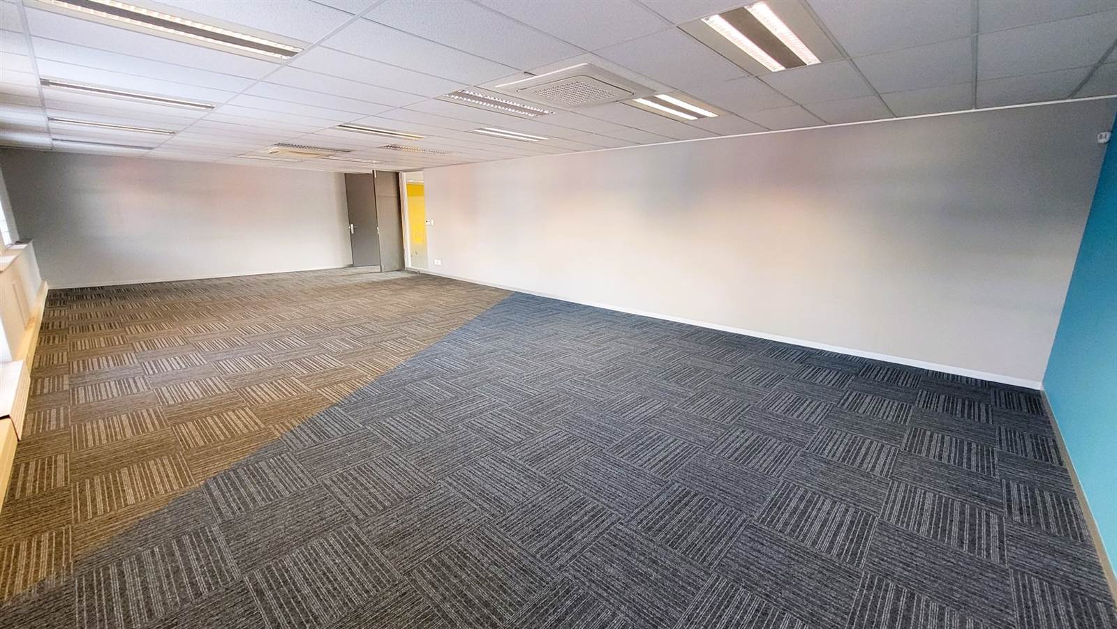 433  m² Office Space in Menlyn photo number 14
