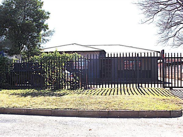 7 Bedroom House 7 Bedroom House
