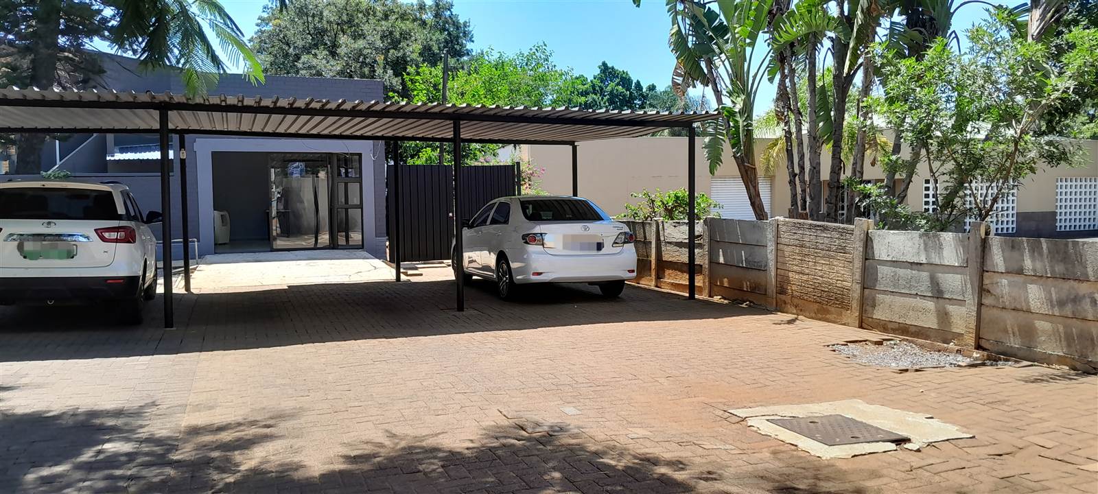 18  m² Commercial space in Rustenburg Central photo number 1