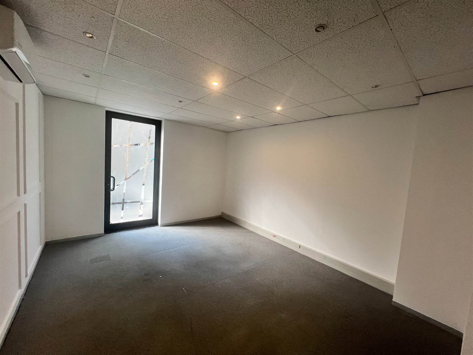 360  m² Commercial space in Bryanston photo number 12