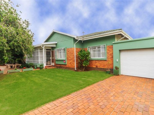 3 Bedroom House 3 Bedroom House